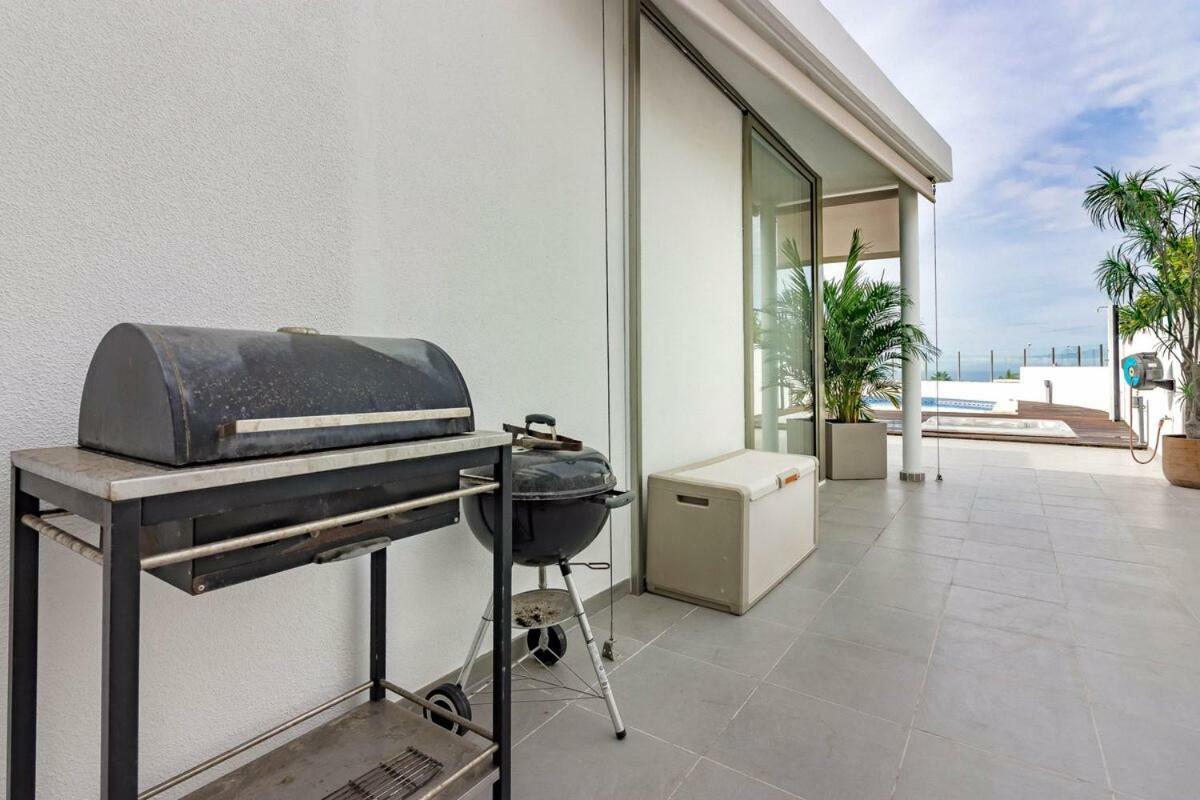 Villa White Whale Costa Adeje  ภายนอก รูปภาพ