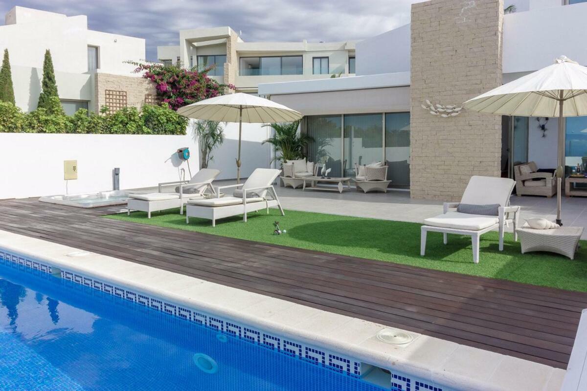 Villa White Whale Costa Adeje  ภายนอก รูปภาพ